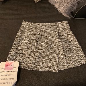NWT Trendy tweed miniskirt